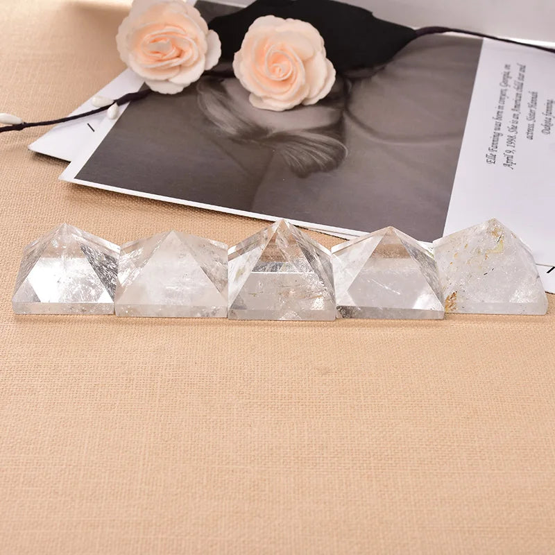 Pyramide de Rechargement en Quartz Naturel