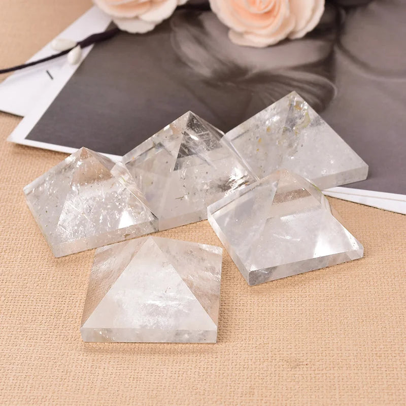 Pyramide de Rechargement en Quartz Naturel