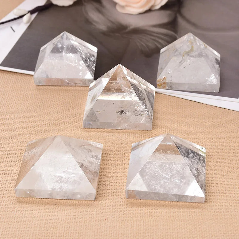 Pyramide de Rechargement en Quartz Naturel
