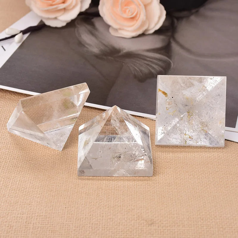 Pyramide de Rechargement en Quartz Naturel