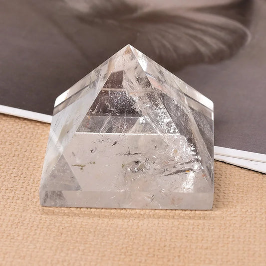 Pyramide de Rechargement en Quartz Naturel
